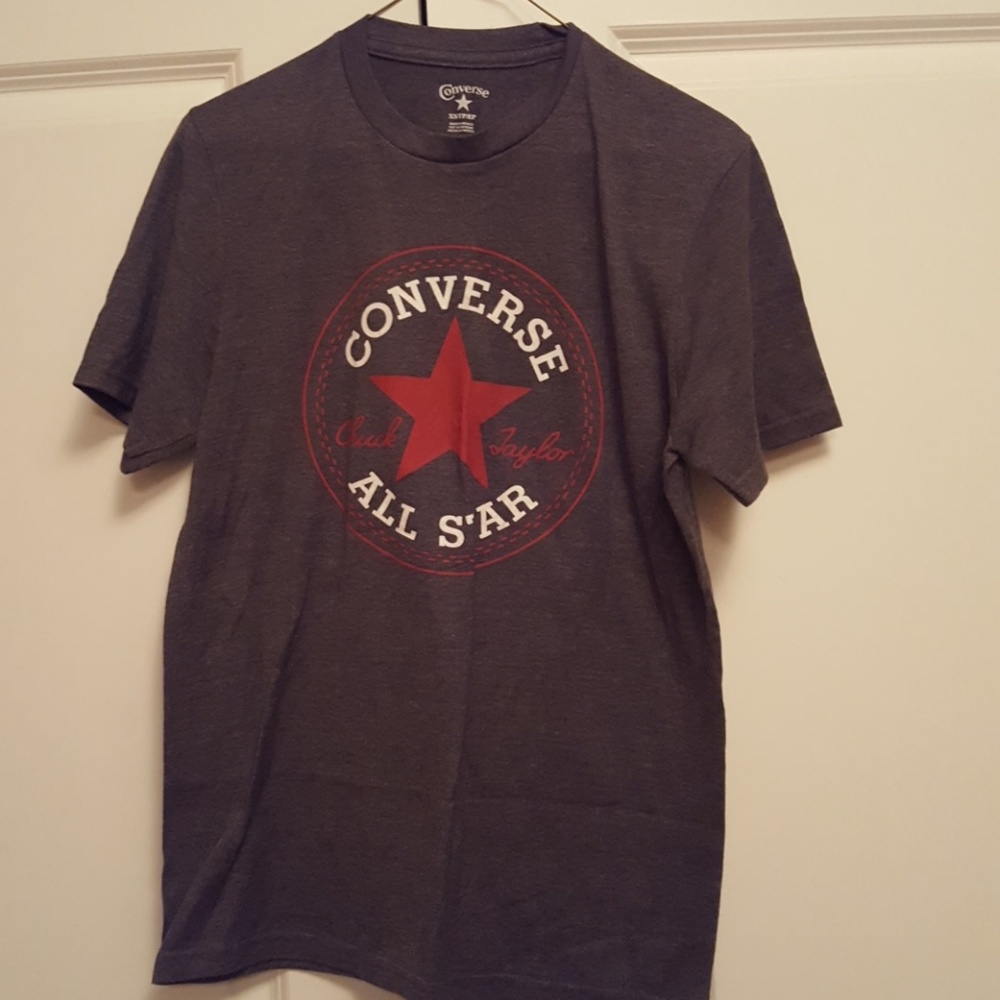 ⭐Converse tee shirt⭐
